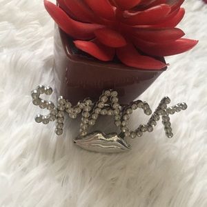 Smack lips 💋 Pin in Silver